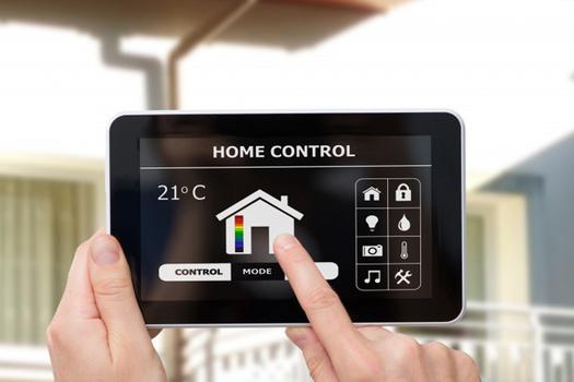 Verizon Home Monitoring vs Protect America home security systems