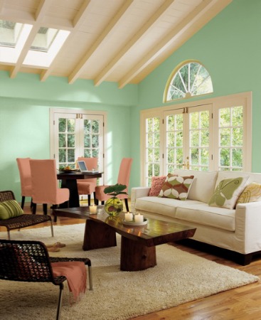 2013 paint trends include not only pastels, but splashes of bold colors.