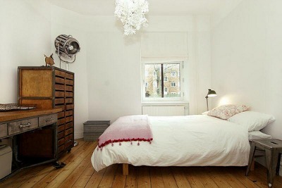 Lighting and spacing are clutch when it comes to bedroom remodeling for a vision disability. Photo by re-modern.com on Flickr.