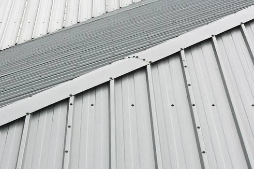 How to install an aluminum roof