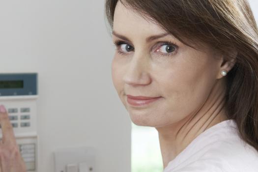 Comcast XFINITY Home vs Vector Security home security systems