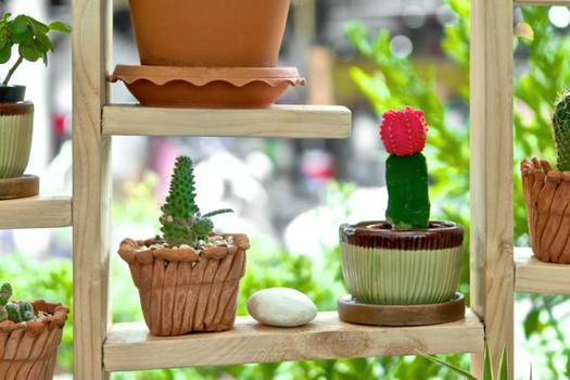 Custom-built garage shelving systems: points to consider