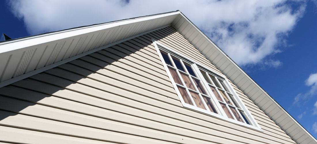 Aluminum-siding-vs-composite-siding