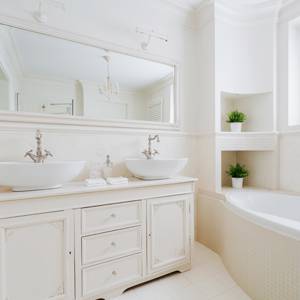 Cost-Cutting-Bathroom-Remodeling-Ideas-2