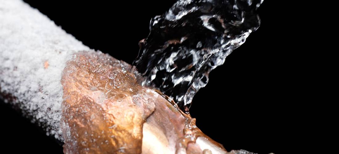 What-to-do-when-you-have-frozen-or-burst-water-pipes