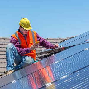 installing-solar-panels